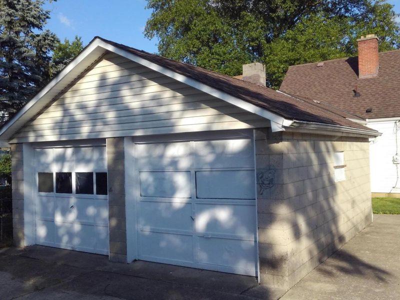 815 Chestershire Road , Columbus, OH 43204 Photo 2