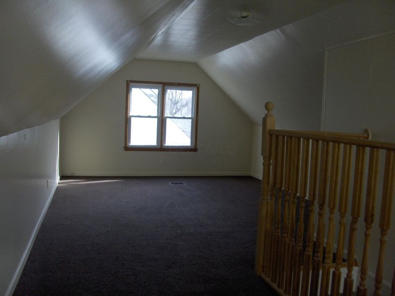 815 Chestershire Road , Columbus, OH 43204 Photo 5