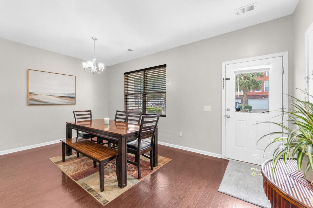 9063 Parlor Drive Photo 5