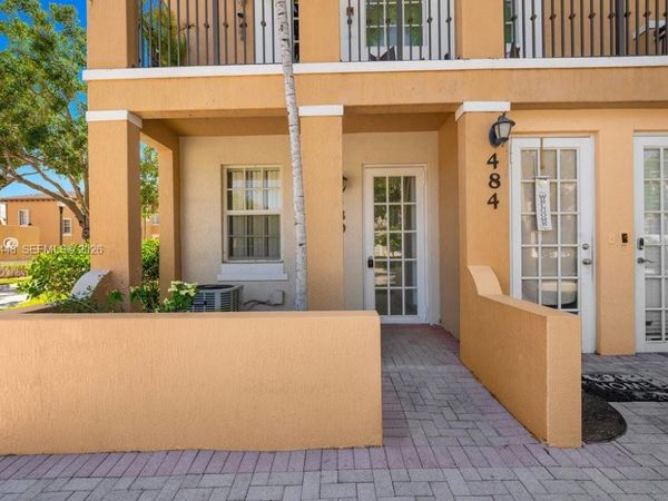 480 SW 147th Ave, Unit 4616, Pembroke Pines, FL 33027