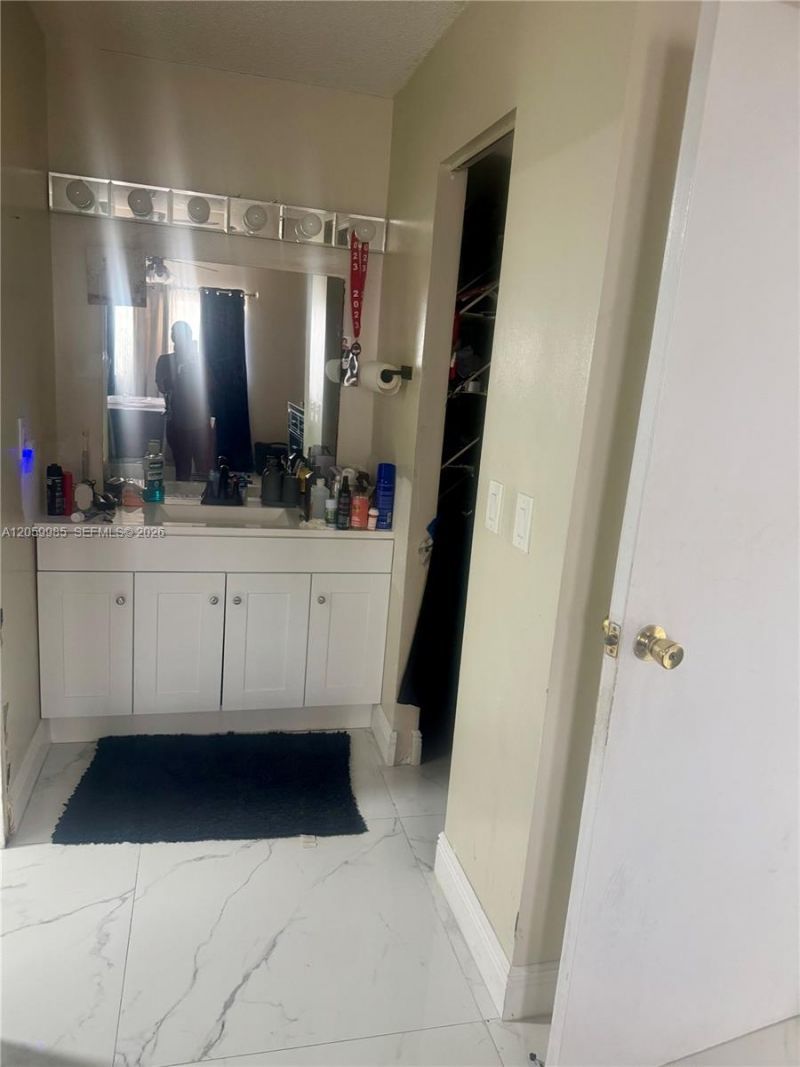6361 N Falls Cir Dr , Unit 311, Lauderhill, FL 33319 Photo