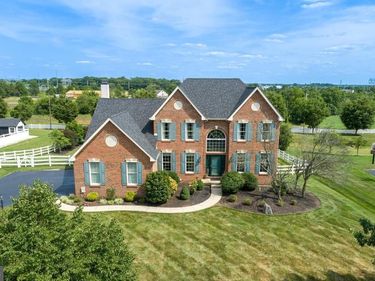 33 KNIGHTS CREST COURT, SOUDERTON, PA 18964