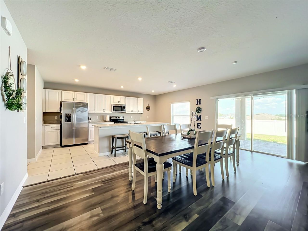 405 Kestrel Drive , Groveland, FL 34736 Photo
