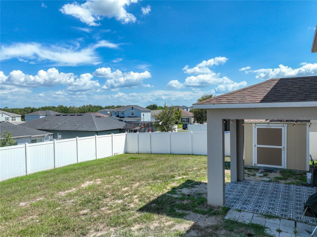 405 Kestrel Drive , Groveland, FL 34736 Photo