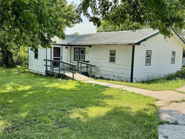 208 Sheldon, Diagonal, IA 50845