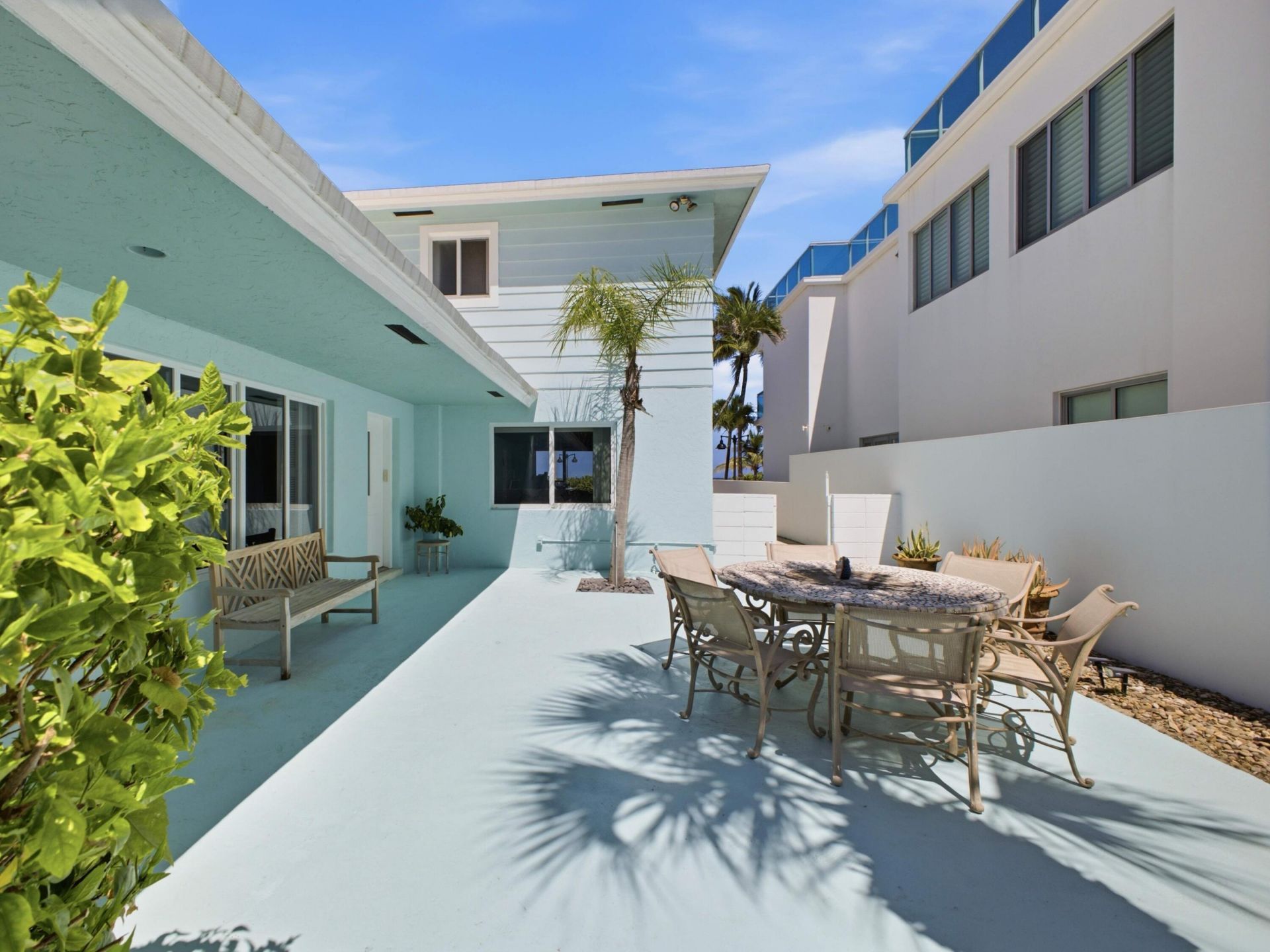 1735 N Fort Lauderdale Beach Boulevard, Fort Lauderdale, FL 33305 Photo