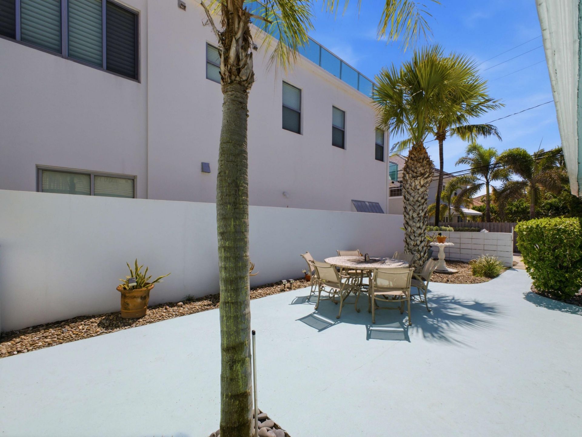1735 N Fort Lauderdale Beach Boulevard, Fort Lauderdale, FL 33305 Photo