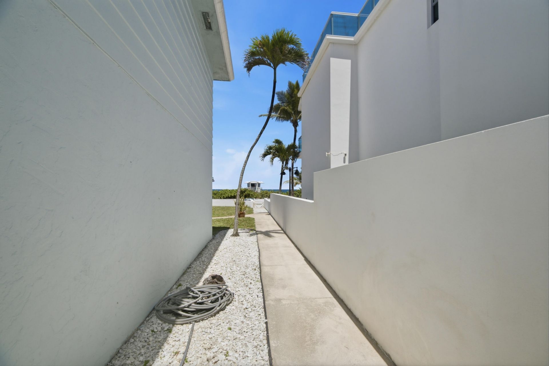 1735 N Fort Lauderdale Beach Boulevard, Fort Lauderdale, FL 33305 Photo