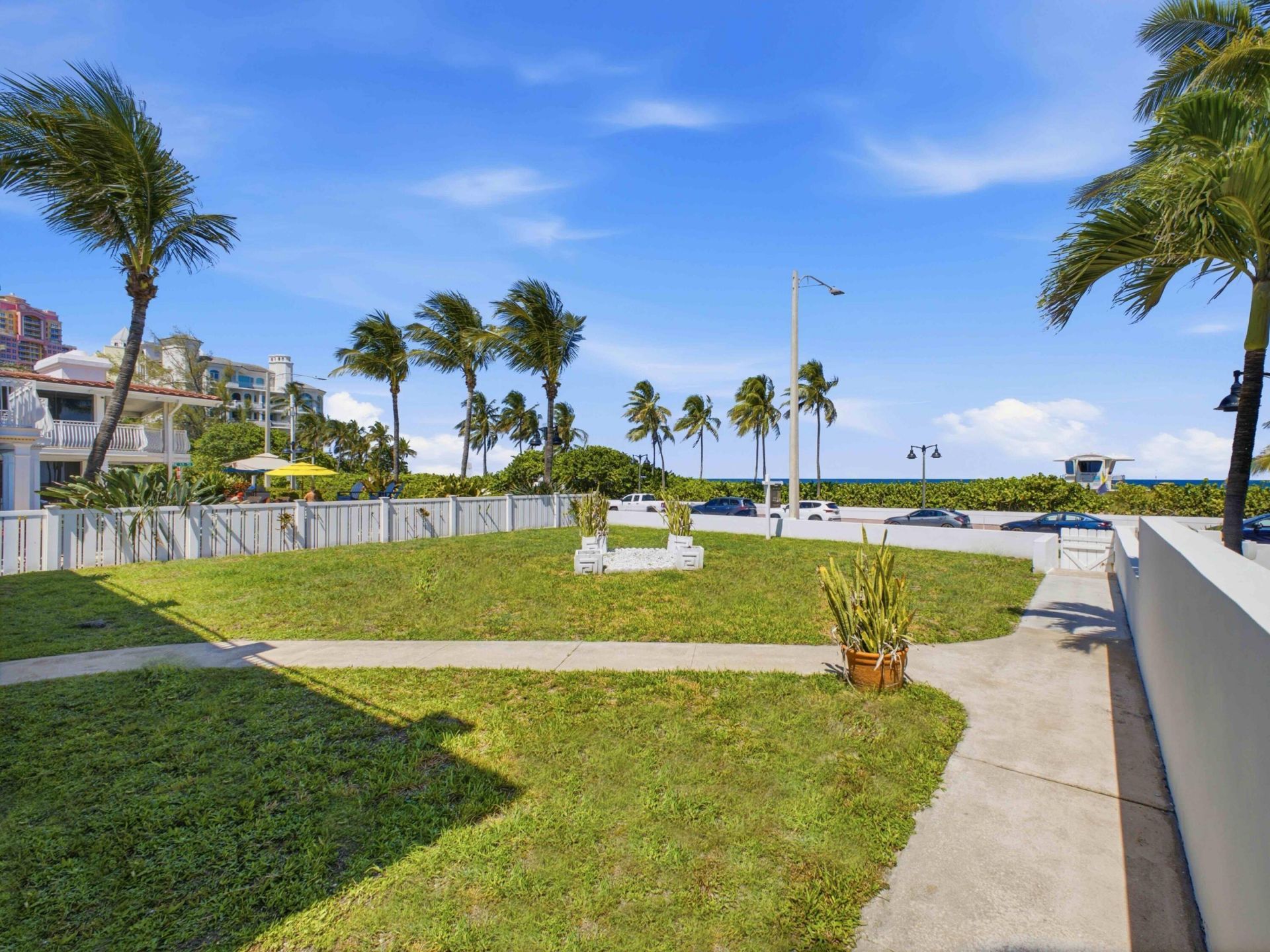 1735 N Fort Lauderdale Beach Boulevard, Fort Lauderdale, FL 33305 Photo