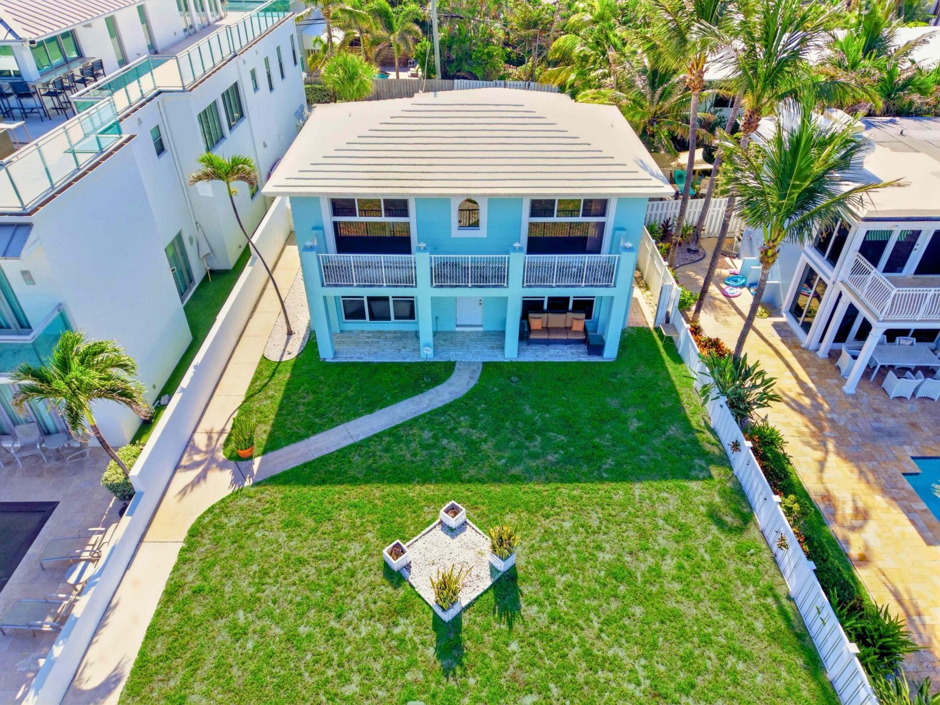 1735 N Fort Lauderdale Beach Boulevard, Fort Lauderdale, FL 33305 Photo