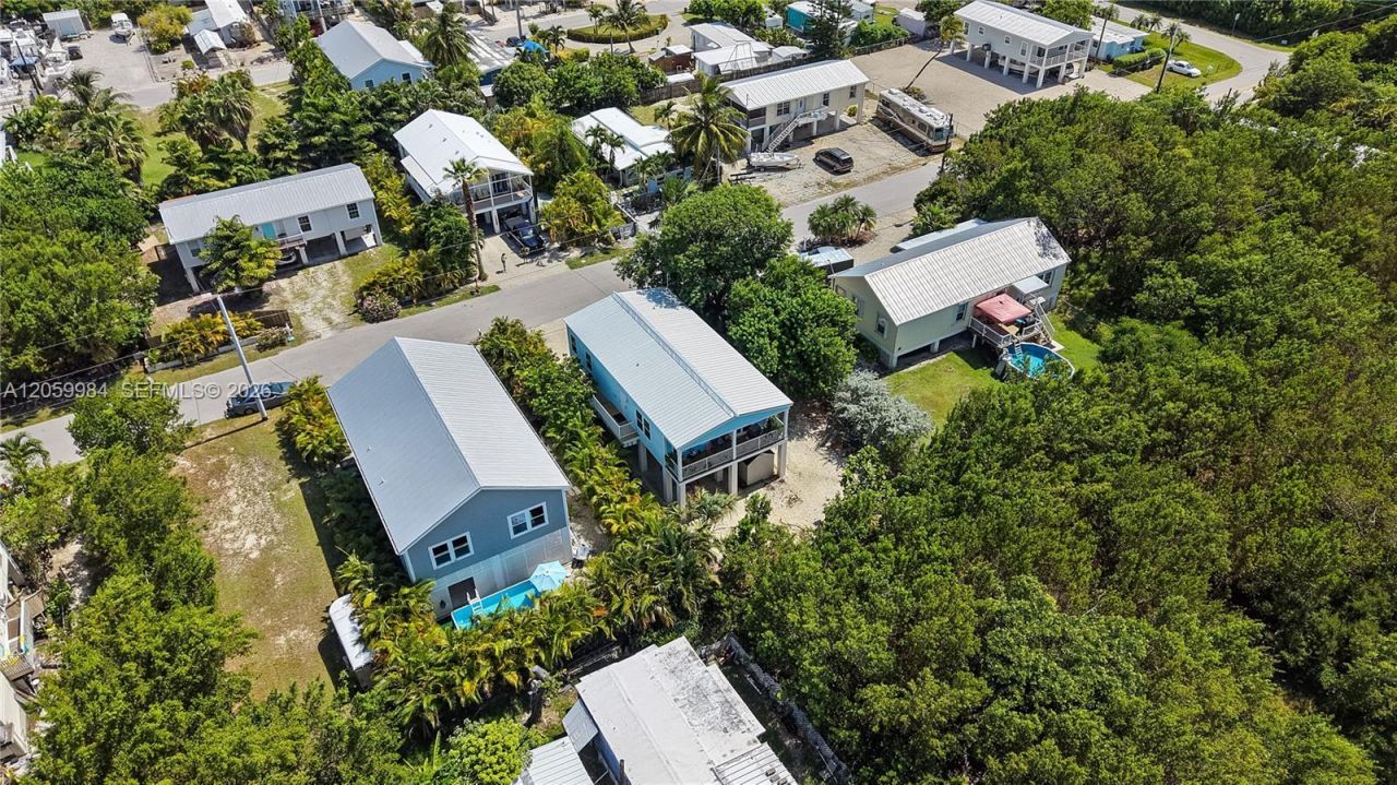 31169 Avenue G , Big Pine Key, FL 33043 Photo