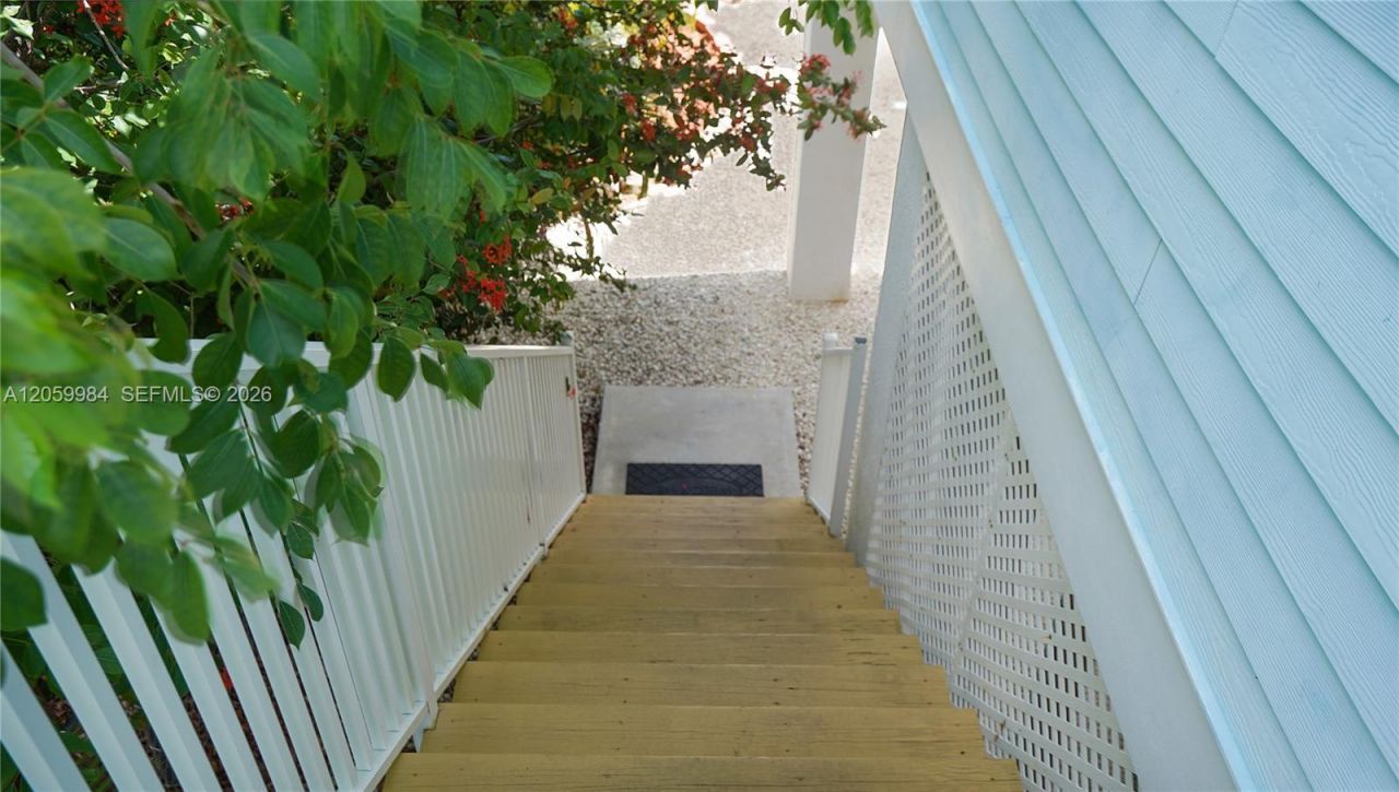 31169 Avenue G , Big Pine Key, FL 33043 Photo