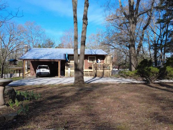 517 E Webb Street , Mountain View, AR 72560