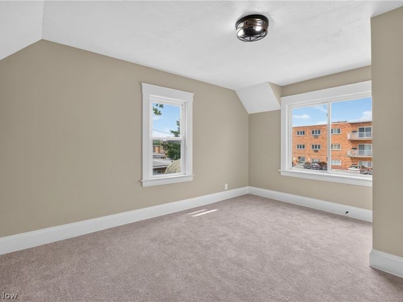 18104 Windward Road, Cleveland, OH 44119 Photo 17