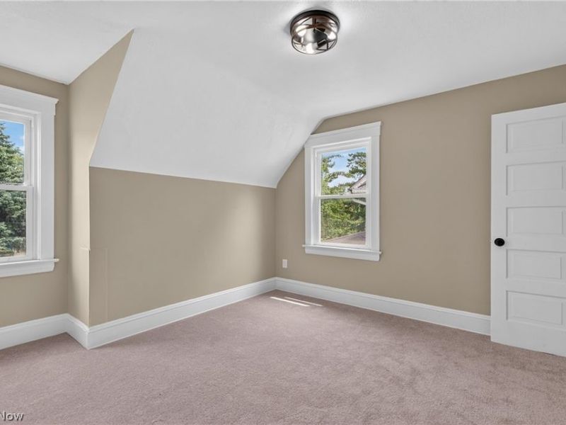 18104 Windward Road, Cleveland, OH 44119 Photo 20