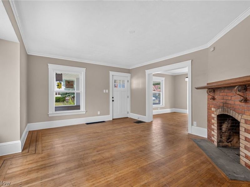 18104 Windward Road, Cleveland, OH 44119 Photo 4