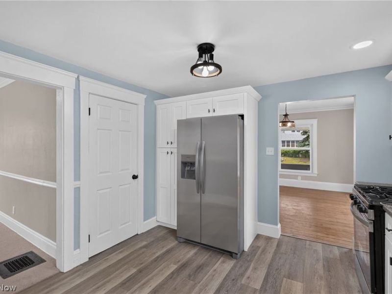 18104 Windward Road, Cleveland, OH 44119 Photo 8