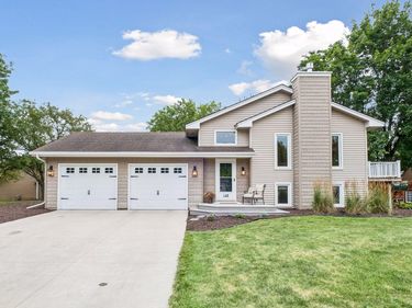 148 Stacy Circle, Waconia, MN 55387