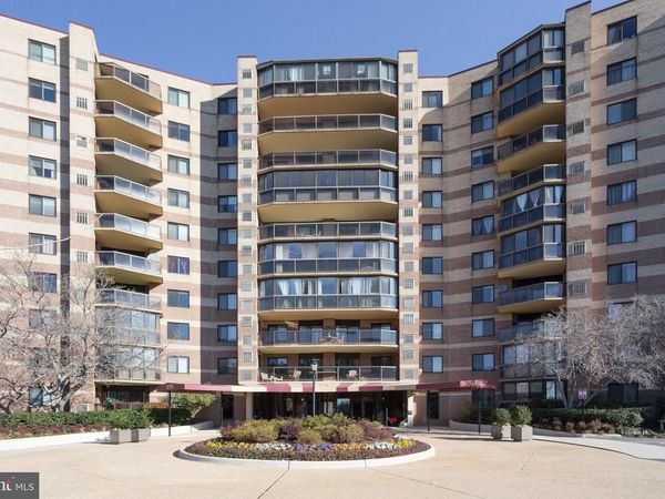 8360 GREENSBORO DRIVE, Unit 721, MCLEAN, VA 22102