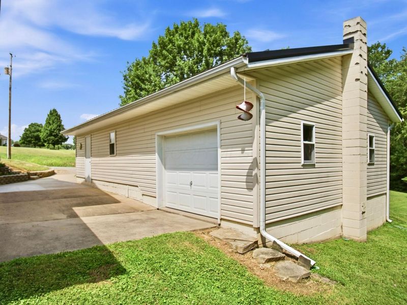 4210 Old Wheeling Road , Zanesville, OH 43701 Photo 13