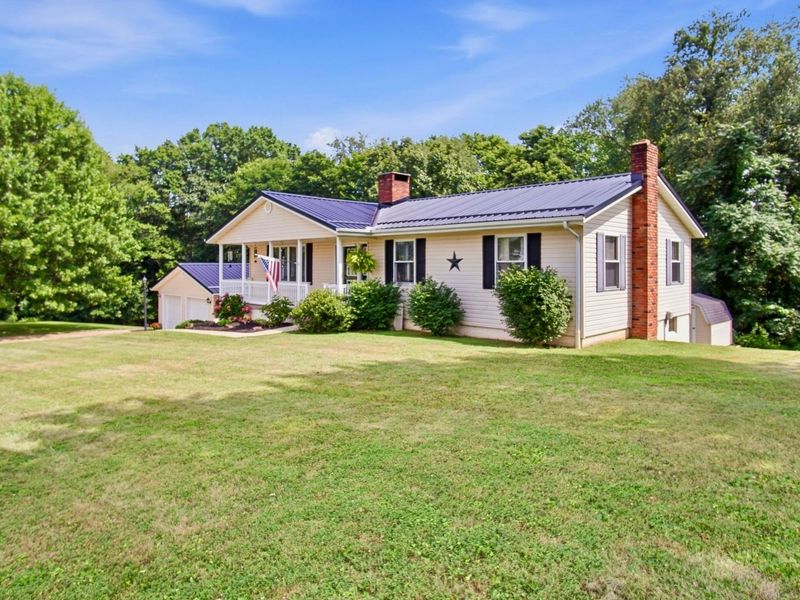 4210 Old Wheeling Road , Zanesville, OH 43701 Photo 2