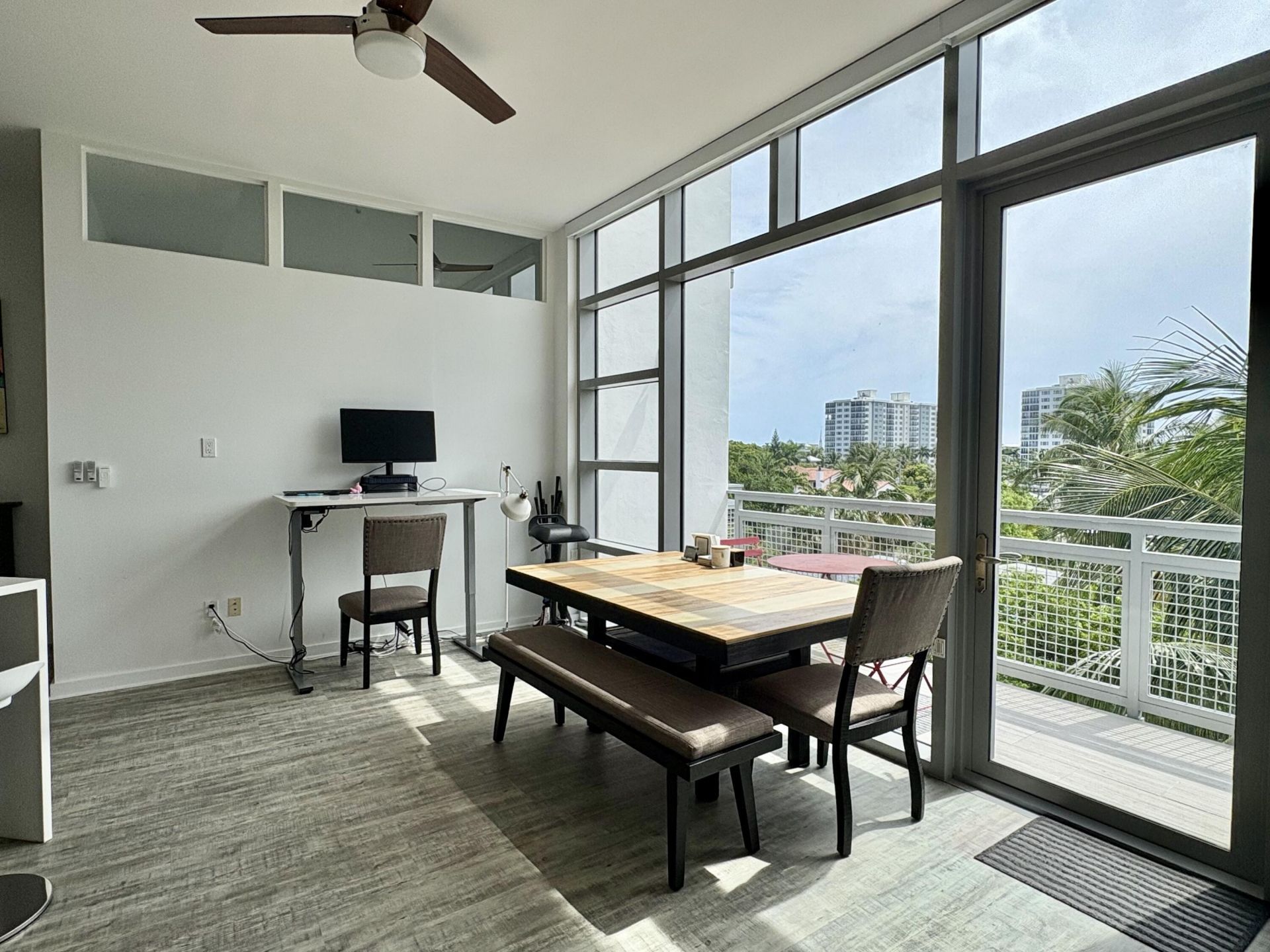 335 SE 6th Avenue, Unit 402, Delray Beach, FL 33483 Photo