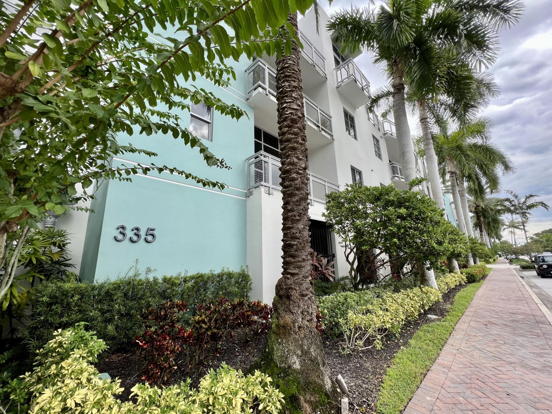 335 SE 6th Avenue, Unit 402, Delray Beach, FL 33483 Photo