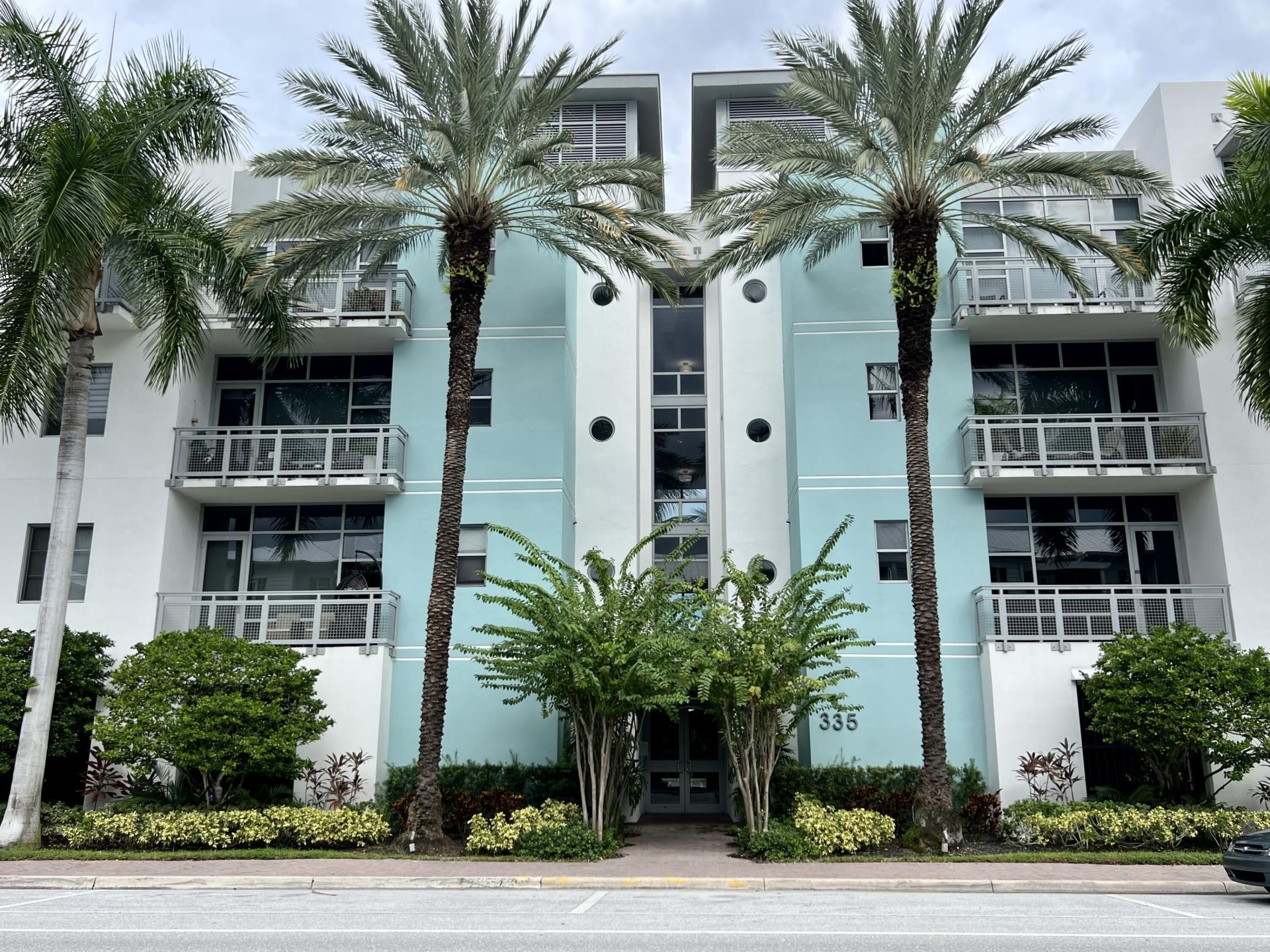 335 SE 6th Avenue, Unit 402, Delray Beach, FL 33483 Photo