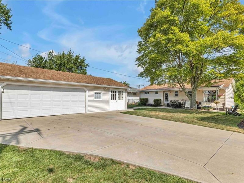 9605 Boundary Lane , Parma, OH 44130 Photo 30