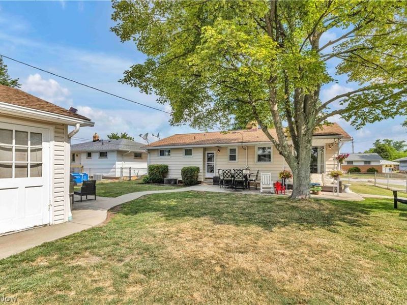 9605 Boundary Lane , Parma, OH 44130 Photo 31