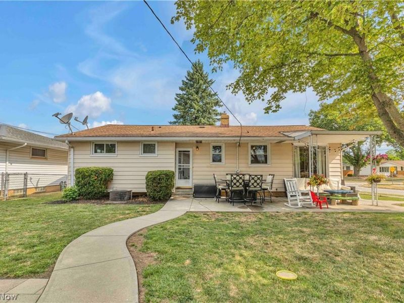 9605 Boundary Lane , Parma, OH 44130 Photo 32
