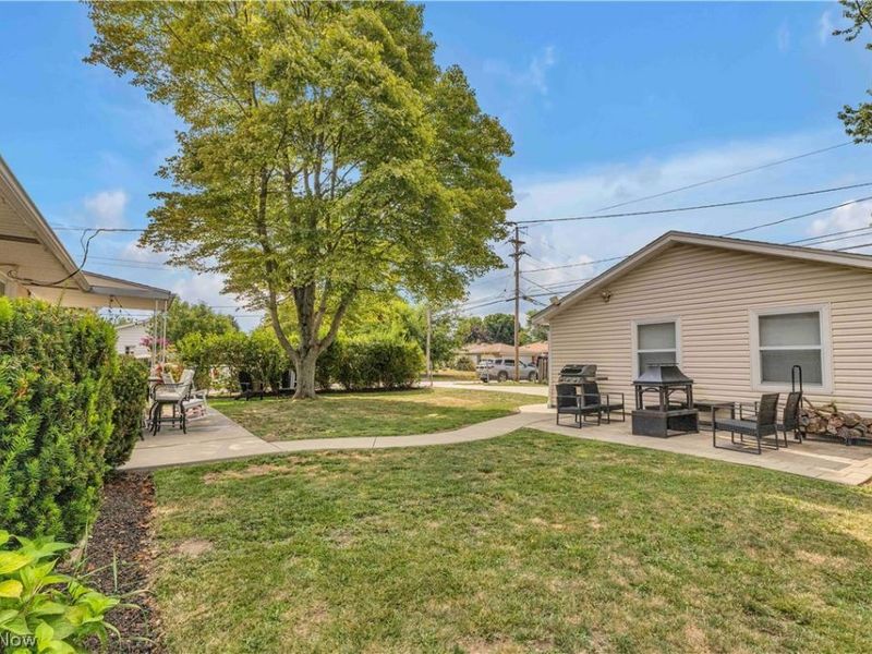 9605 Boundary Lane , Parma, OH 44130 Photo 33
