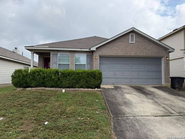 6011 Valparaiso Way, San Antonio, TX 78249
