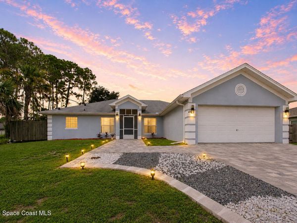 476 Ocala Street SW , Palm Bay, FL 32908