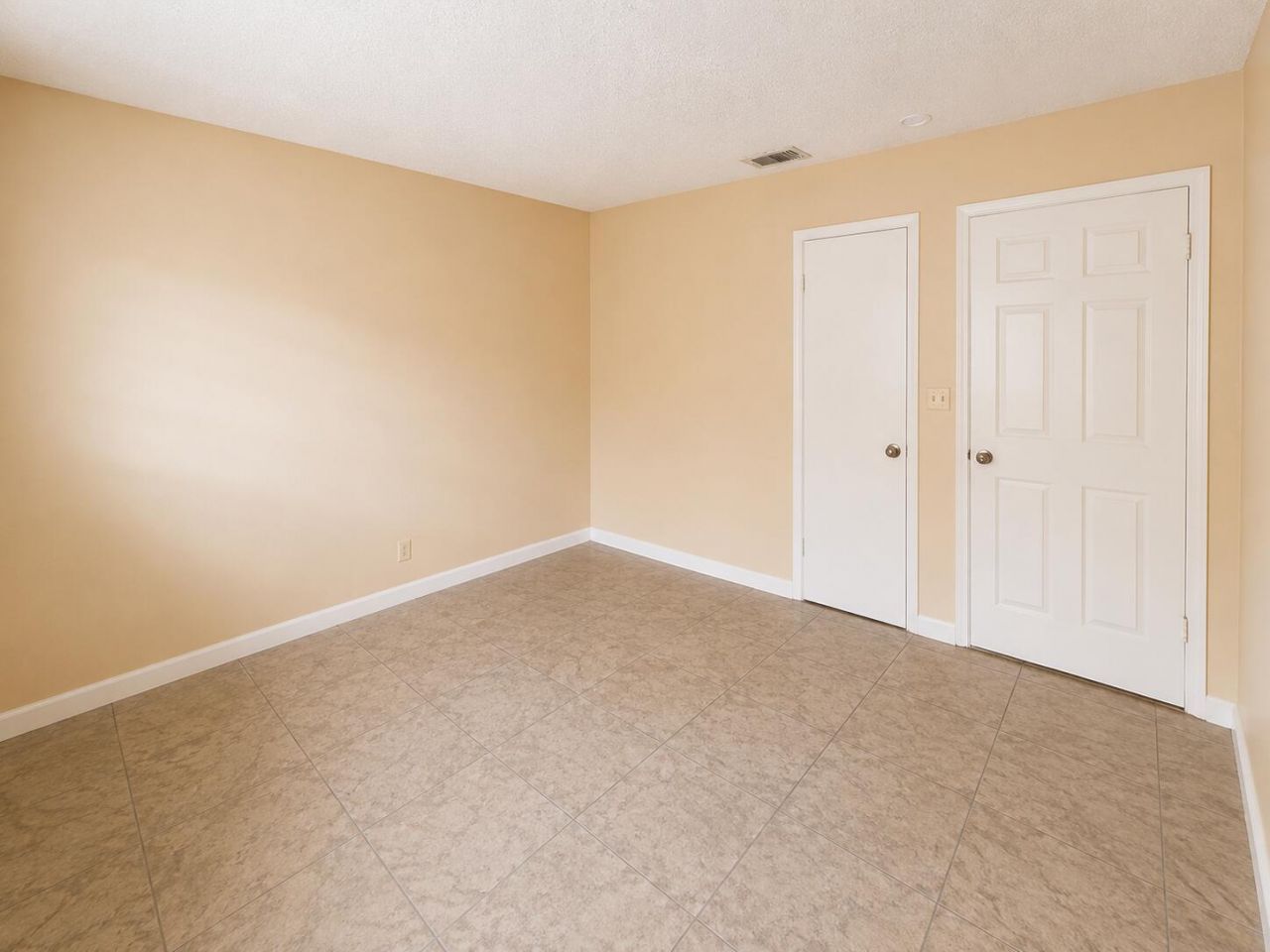 4125 Woodside Drive, Unit 4, Coral Springs, FL 33065 Photo