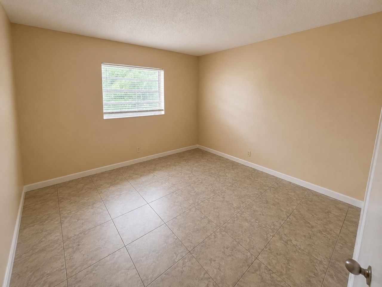 4125 Woodside Drive, Unit 4, Coral Springs, FL 33065 Photo
