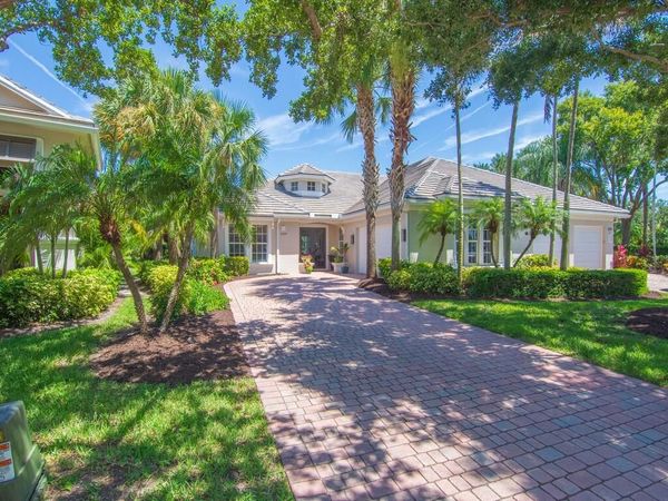 2229 Falls Circle, Vero Beach, FL 32967