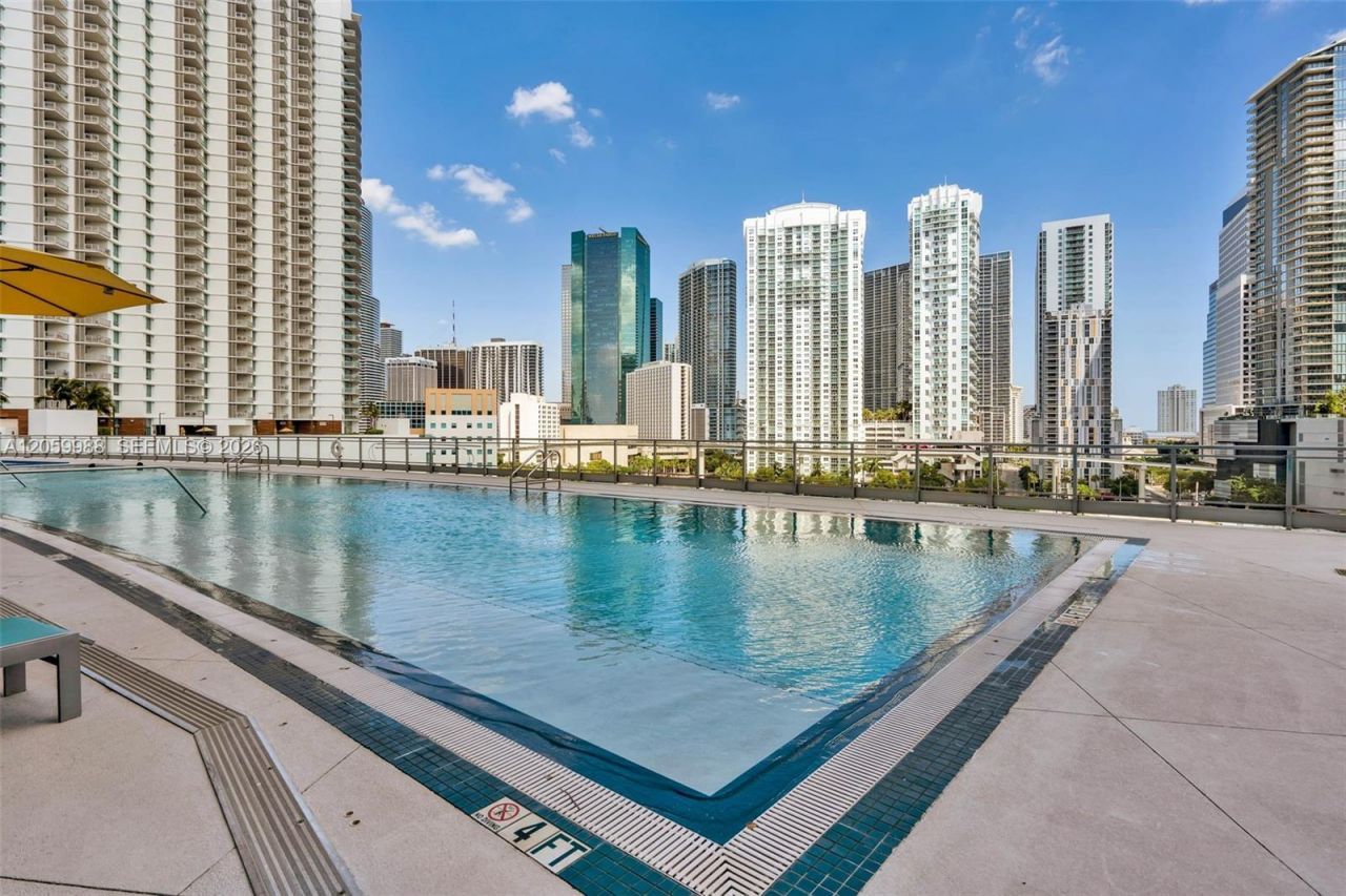 92 SW 3rd St , Unit 5204, Miami, FL 33130 Photo