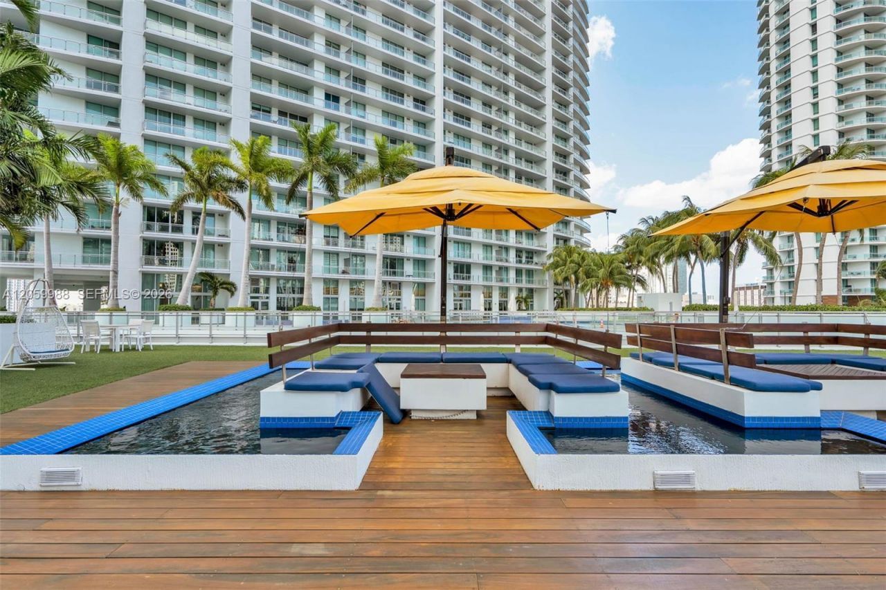 92 SW 3rd St , Unit 5204, Miami, FL 33130 Photo