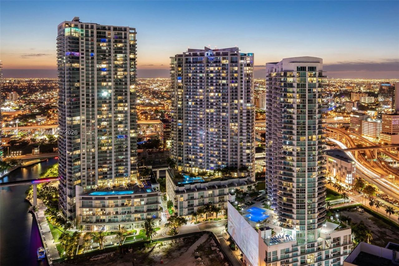 92 SW 3rd St , Unit 5204, Miami, FL 33130 Photo