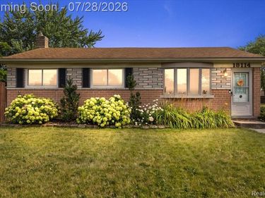 18114 Whitmore Drive, Clinton Twp, MI 48035