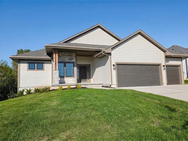 2372 W Wabash Street, Olathe, KS 66061