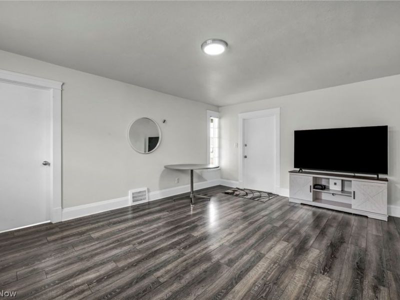 3016 Tuxedo Avenue, Parma, OH 44134 Photo 6