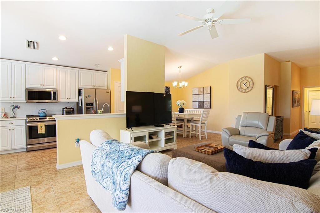 2436 Woodbourne Pl , Cape Coral, FL 33991 Photo