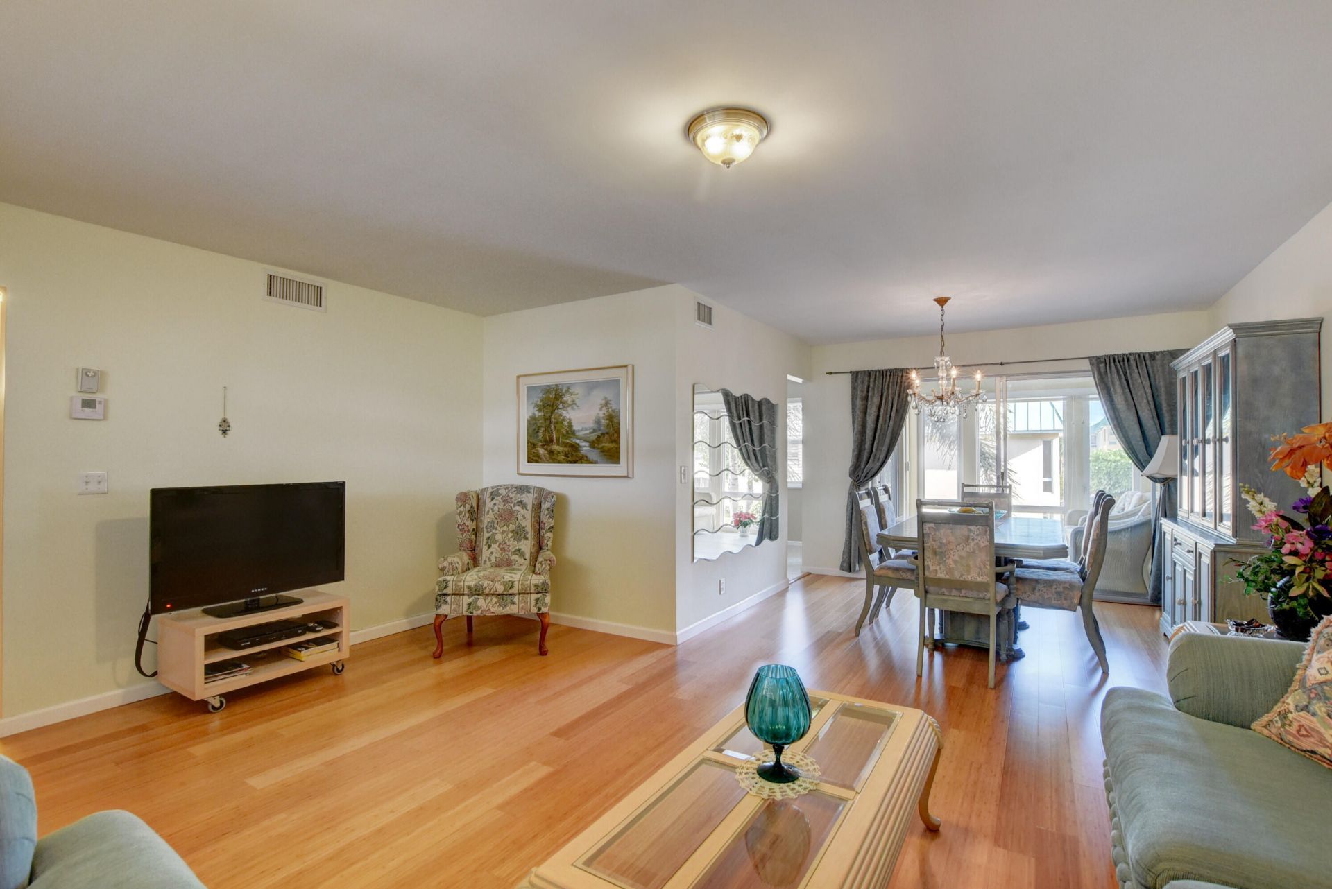 29 Colonial Club Drive, Unit 202, Boynton Beach, FL 33435 Photo