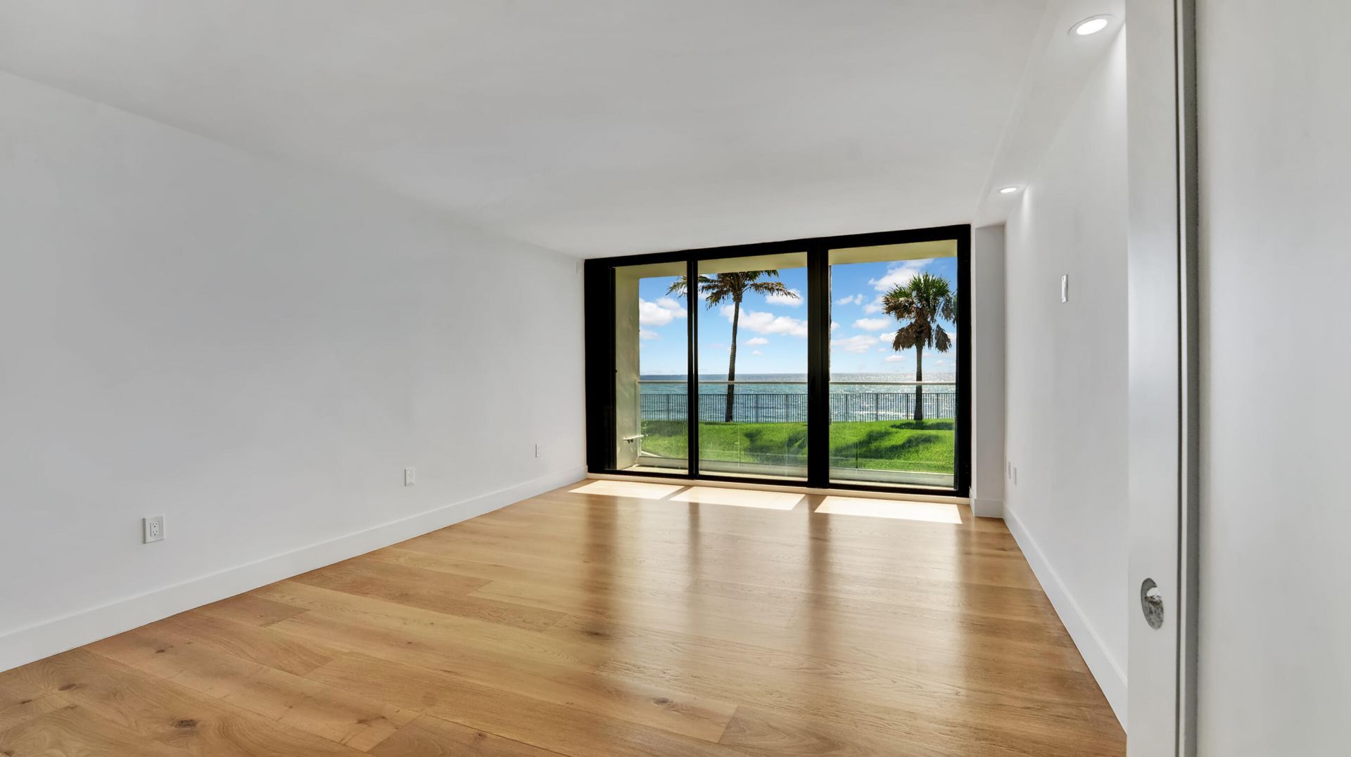 100 S Beach Road, Unit 103, Jupiter, FL 33469 Photo
