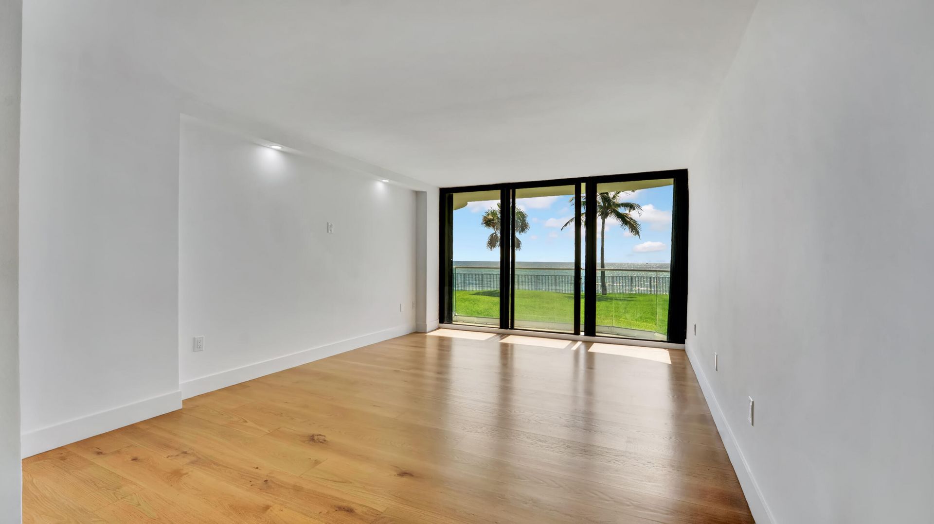 100 S Beach Road, Unit 103, Jupiter, FL 33469 Photo