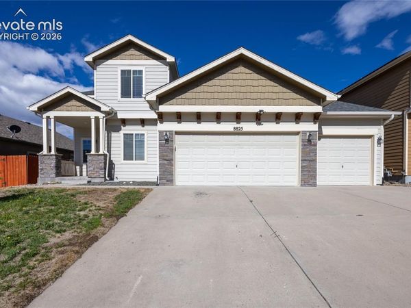 8825 Canary Circle, Colorado Springs, CO 80908