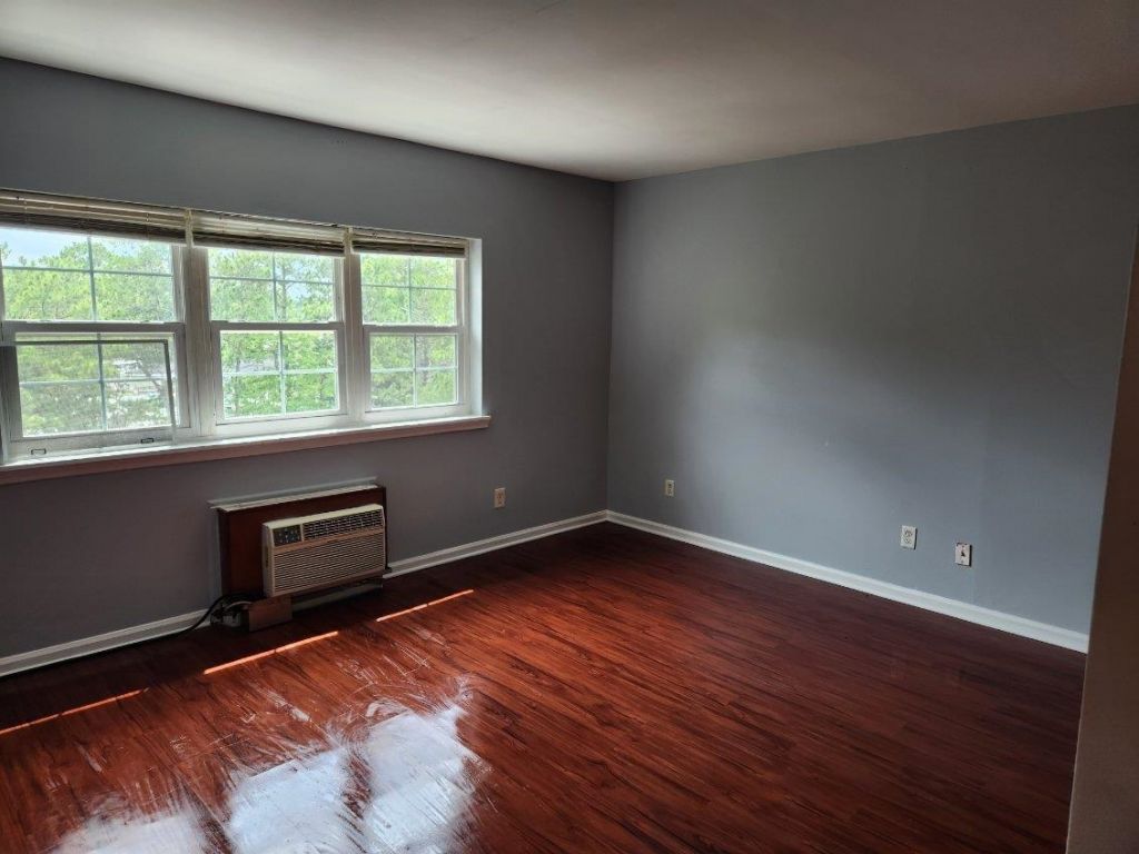6850 Blueheron Blvd.  Photo 4