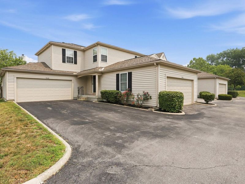 5448 Coral Berry Drive , Unit 58A, Columbus, OH 43235 Photo 2